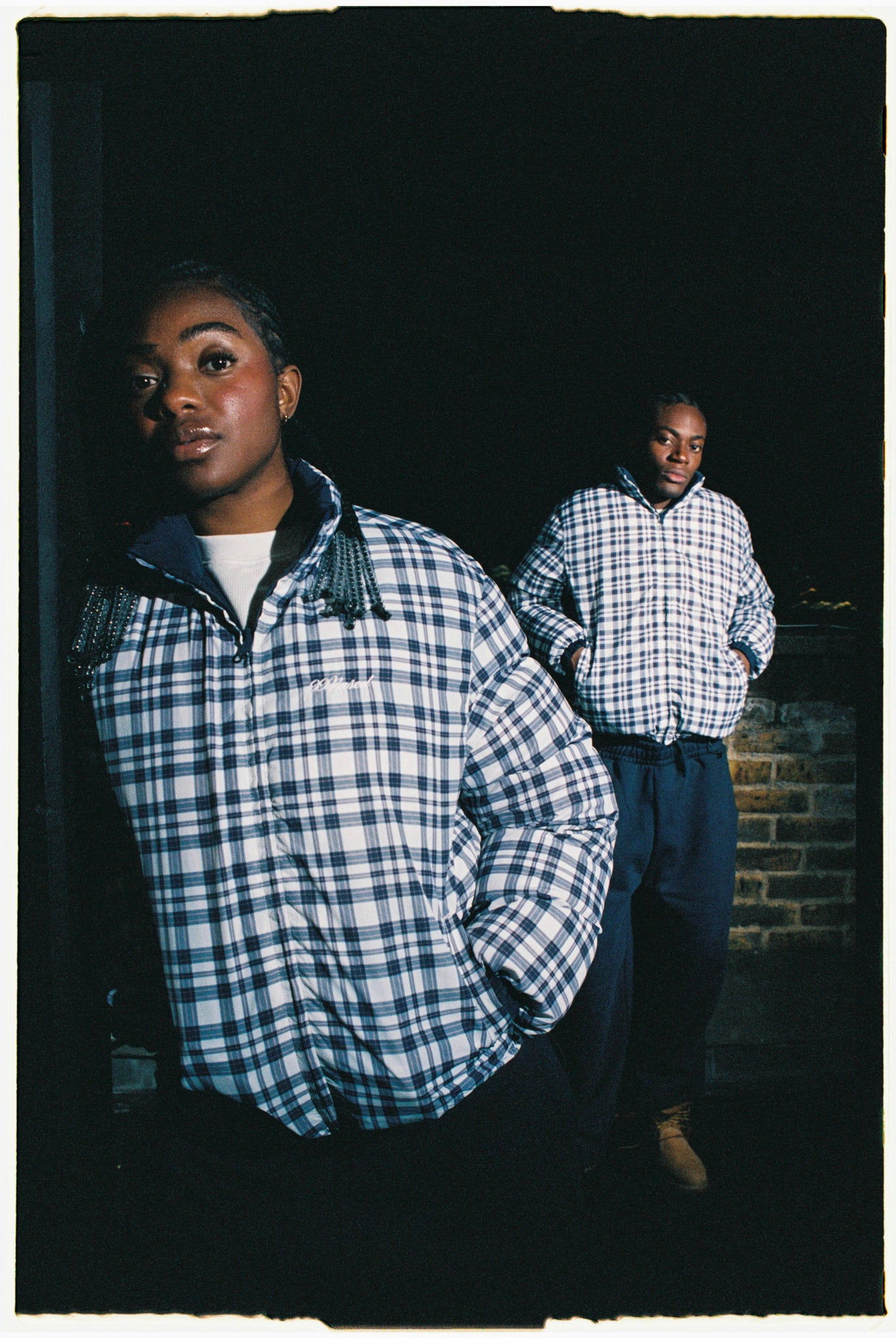 Reverse Plaid Puffer Jacket [Navy/Plaid White]