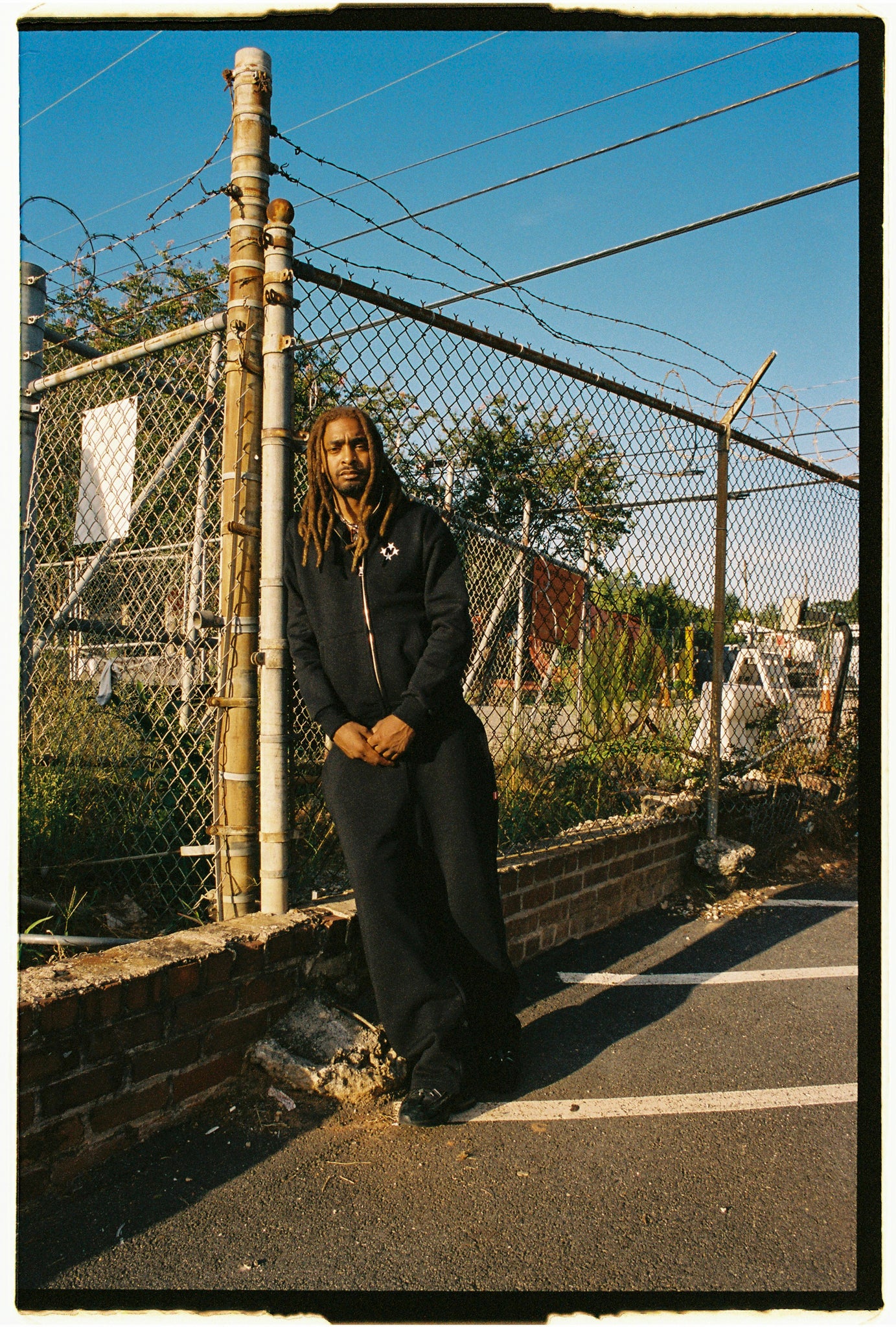 Logo Zip Jacket [Black]