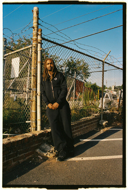 Logo Zip Jacket [Black]