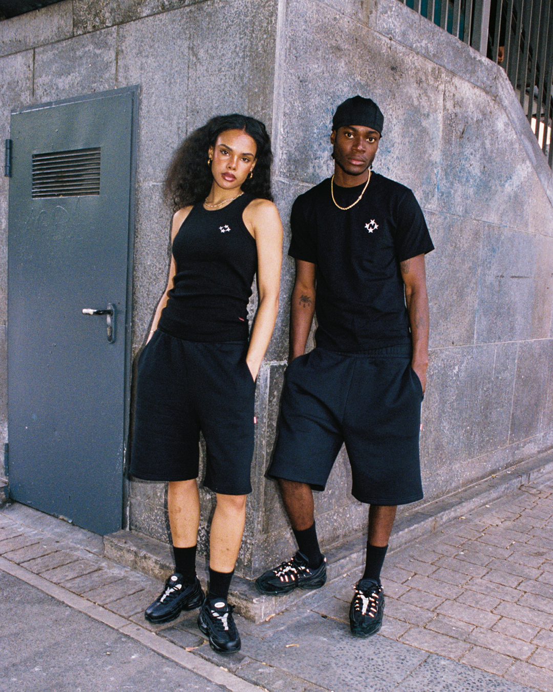 Slim Logo T-Shirt [Black]